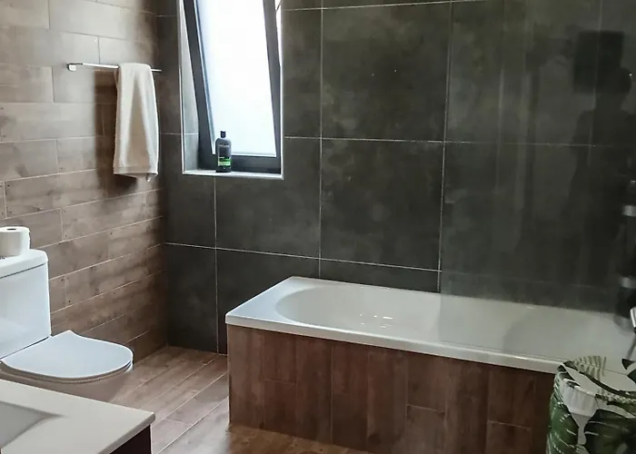 Πανσιόν Passadicos Do Paiva E Ponte Suspensa *